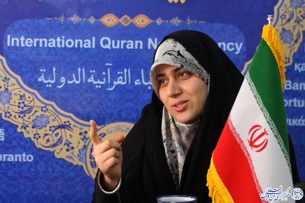 فائزه سادات قریشی نسب نفر اول رشته حفظ کل قرآن در سی و پنجمین دوره جشنواره قرآن و عترت وزارت علوم 