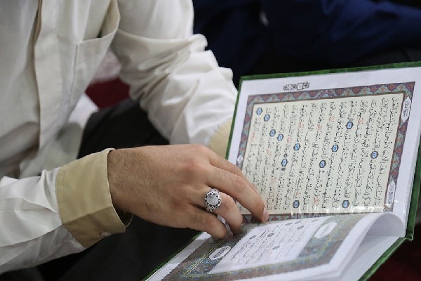 برگزاری جلسه روانخوانی و تفسیر قرآن در مؤسسه جناتالنعیم کاکی