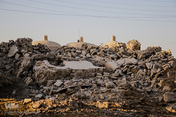 جهادگران مکتب سلیمانی و خدمت به محرومان / توزیع هزاران قرص نان رایگان در روستاهای سیستان + فیلم