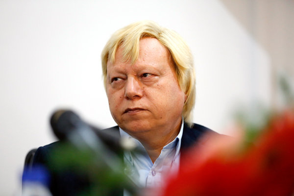 سینمای ایران اسیر قفس دهه 60 است + فیلم