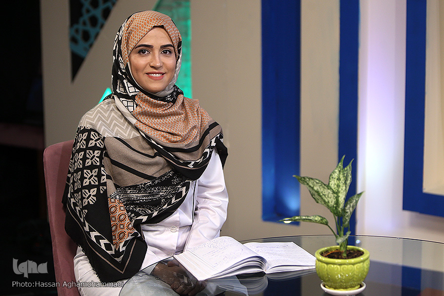 دکتر نسیم احمدی متخصص صدا دکتر نسیم احمدی متخصص صدا