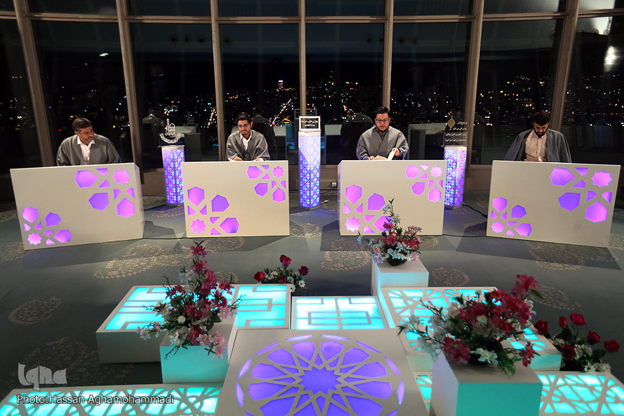 حلاوت جزخوانی قرآن در فراز آسمان / شبی با برنامه‌ای از جنس نور