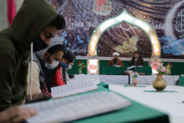 برگزاری حلقه‌های رمضانی تلاوت قرآن در کشمیر + عکس