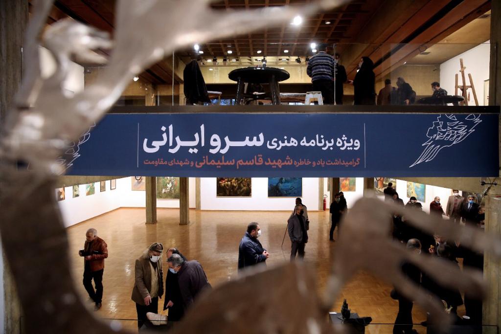 &laquo;سرو ایرانی&raquo; به یاد شهید سردار سلیمانی در فرهنگسرای نیاوران کاشته شد