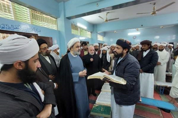 دیدار حجت الاسلام شهریاری با طلاب دارالعلوم مجددیه نعیمیه پاکستان