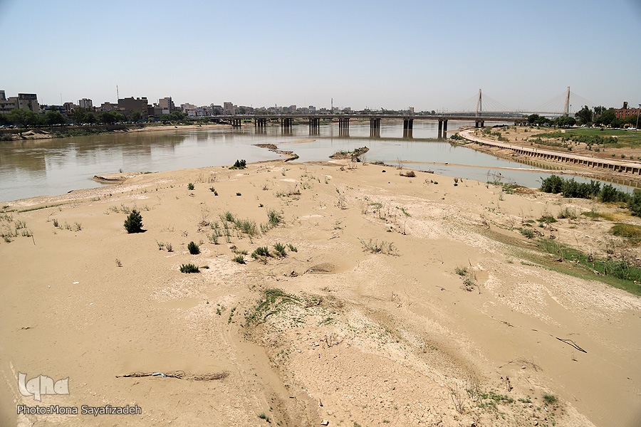 بحران آب چگونه در ایران به وجود آمد؟ ما اسراف می‌کنیم محیط زیست تاوان می‌دهد