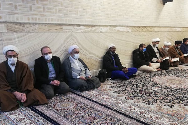 آیین بزرگداشت رهبر معنوی شیعیان شرق آفریقا برگزار شد آیین بزرگداشت رهبر معنوی شیعیان شرق آفریقا برگزار شد