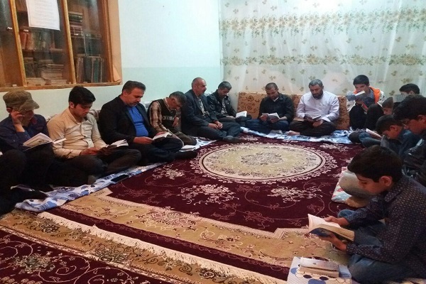 جلسه تلاوت و تفسیر قرآن