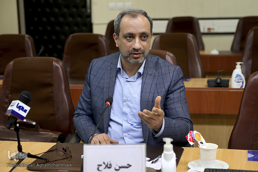 حسن فلاح، کارشناس و مؤلف کتب درسی قرآن سازمان پژوهش و برنامه‌ریزی آموزشی