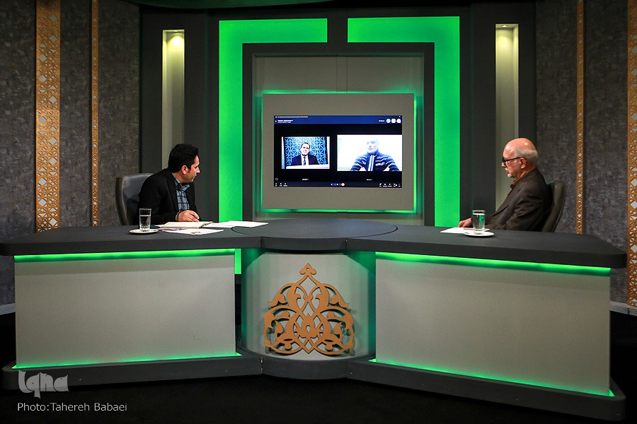 صوت حزین منشاوی تاثیرگذارترین صوت بر مستمعین کلام الهی است صوت حزین منشاوی تاثیرگذارترین صوت بر مستمعین کلام الهی است