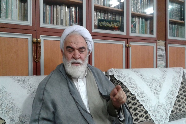 حجت‌الاسلام‌ محمدباقر شریعت‌پناه استاد حوزه علمیه