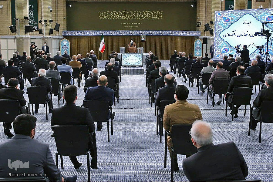 دیدار جمعی از تولیدکنندگان و مسئولان اقتصادی با رهبر معظم انقلاب