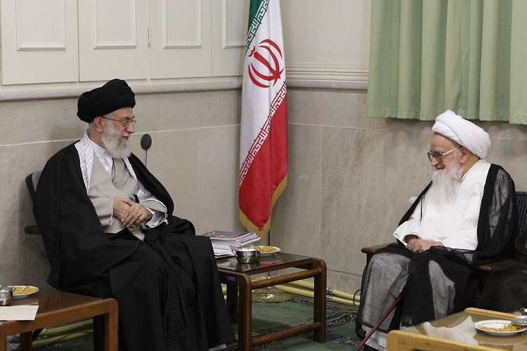 آیتالله خامنهای و آیتالله صافی گلپایگانی آیتالله خامنهای و آیتالله صافی گلپایگانی