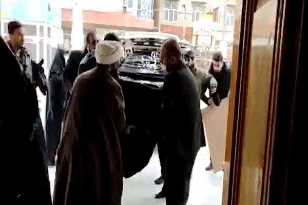 پیکر آیت الله صافی گلپایگانی وارد شهر نجف اشرف شد/آماده