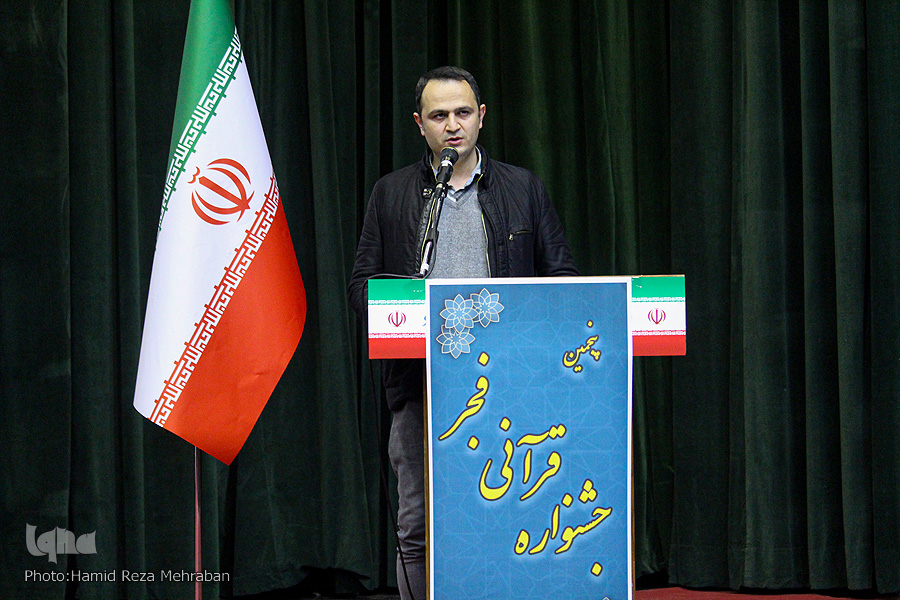 منطق قرآن در مواجهه با فضای کار تعامل کریمانه و انسانی است