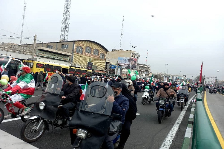 شکرانه 43 سال اقتدار با پرچم افتخار + فیلم