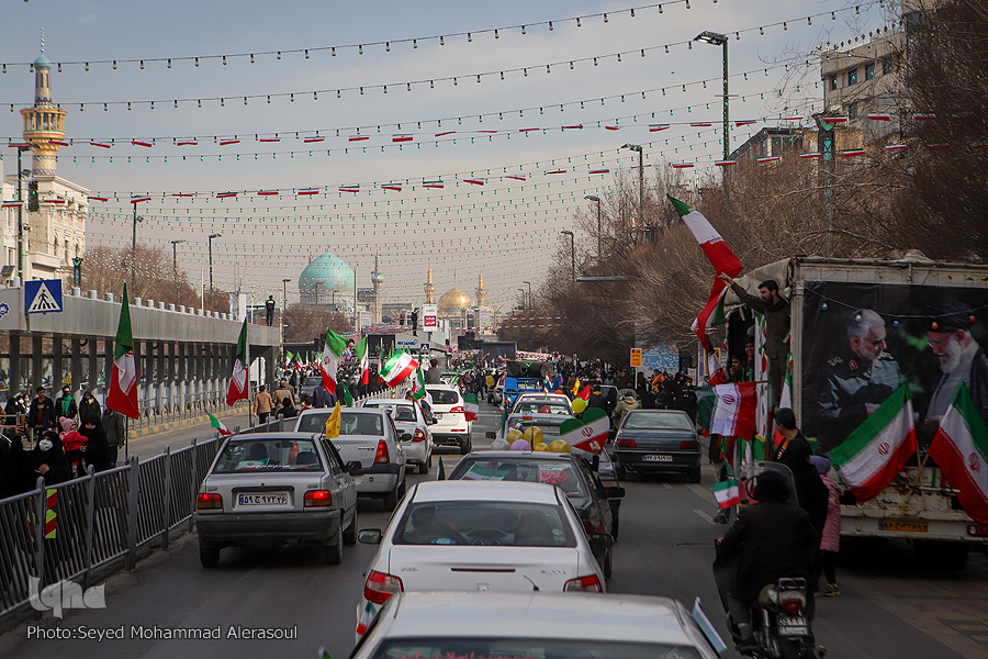 طنین سرافرازی جمهوری اسلامی در وطن
