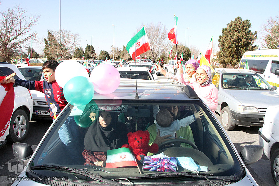 طنین سرافرازی جمهوری اسلامی در وطن
