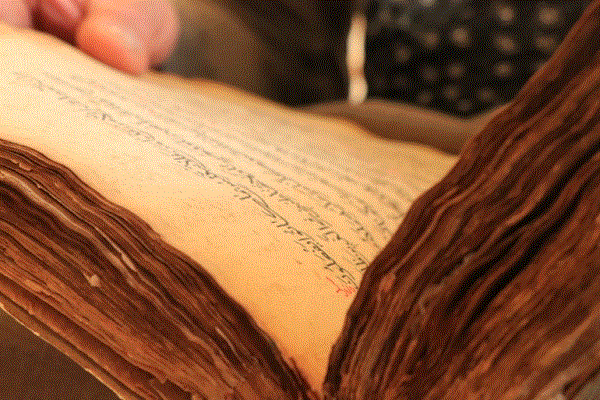 مصحف 700 ساله در روستای عراقی مصحف 700 ساله در روستای عراقی