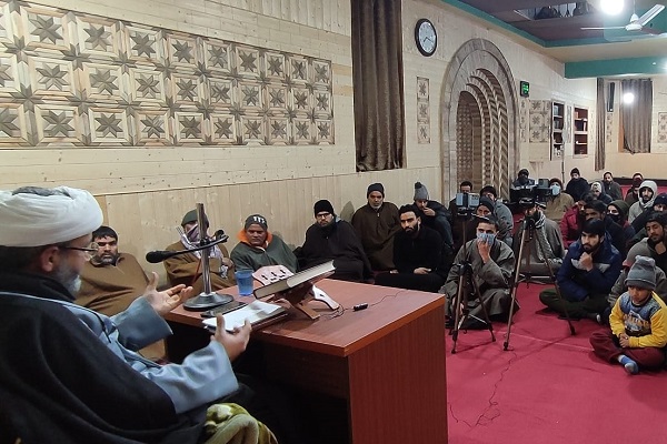 برگزاری مراسم سالروز میلاد فاطمه زهرا (س) در کشمیر برگزاری مراسم سالروز میلاد فاطمه زهرا (س) در کشمیر