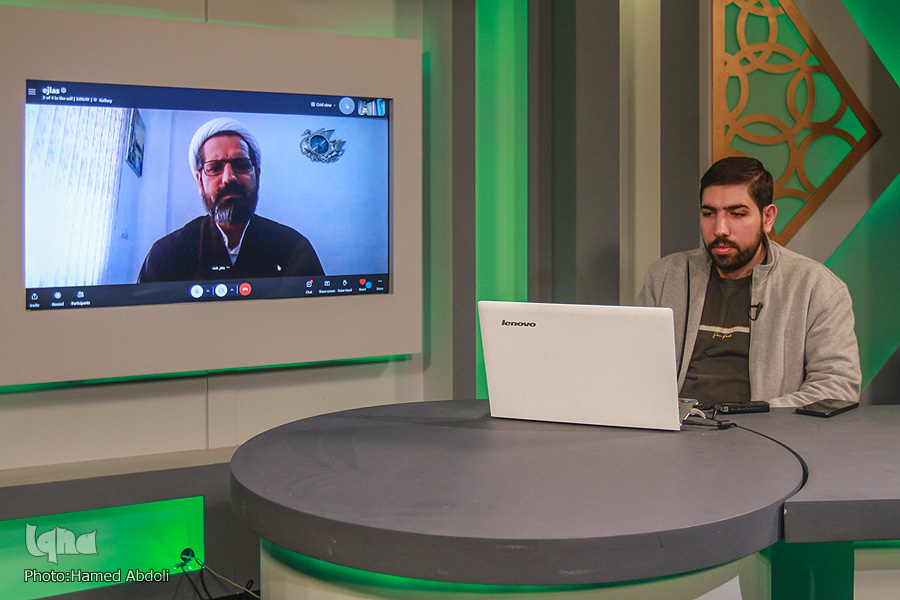 دیدگاه مقام معظم رهبری درباره غنا/ تشخیص موسیقی حرام بر عهده مکلف است یا فقیه + فیلم