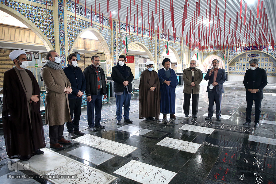 آغاز کاروان قرآنی انقلاب / استشمام عطر قرآن در شهر صنعتی ساوه