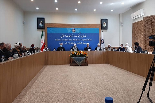 مقابله با دین‌هراسی وظیفه مشترک ادیان است