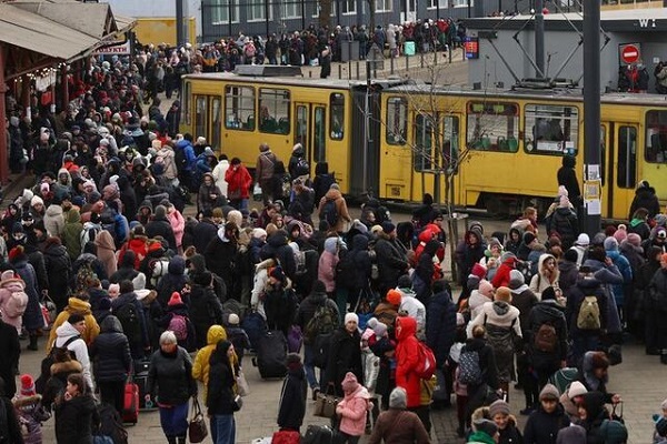 از آتشبس در اوکراین تا افزایش تعداد پناهندگان جنگ اوکراین از آتشبس در اوکراین تا افزایش تعداد پناهندگان جنگ اوکراین