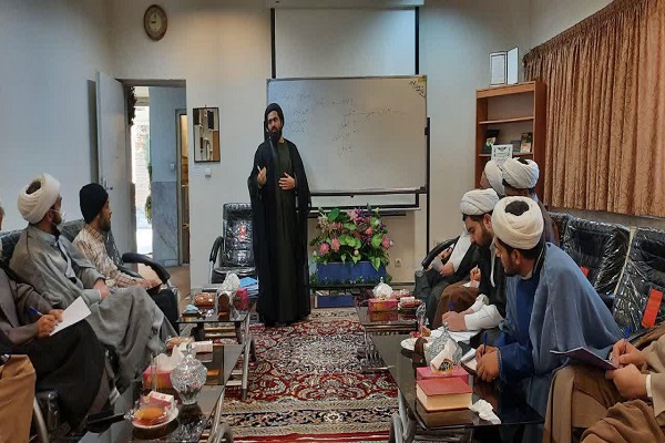 دوره عمومی تدبر در قرآن