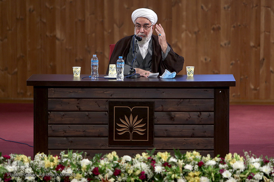 آیت&zwnj;الله صافی گلپایگانی فقیهی که با قلمش کار می&zwnj;کرد