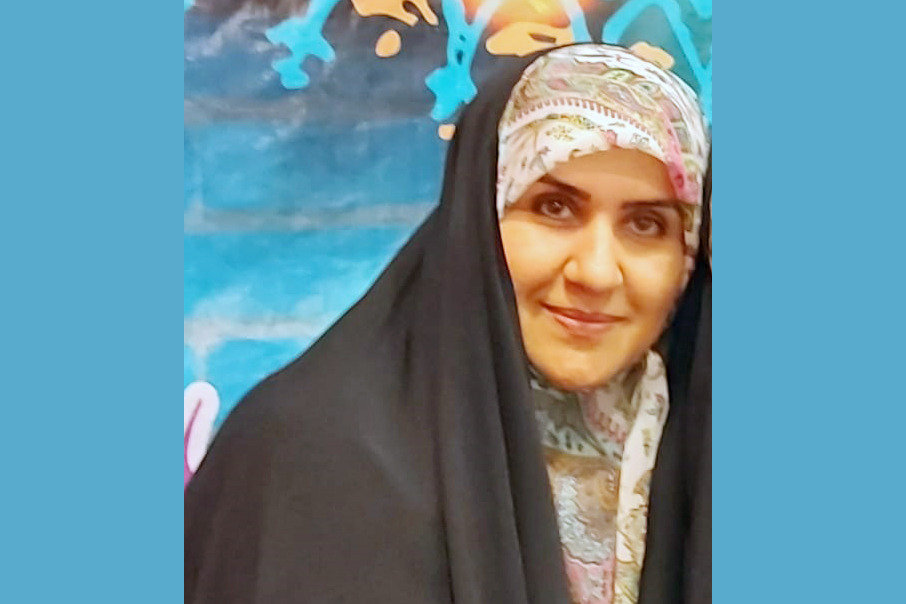 نرگس کریمی فعال قرآنی 