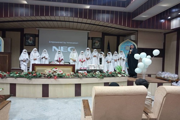 8کرسی تلاوت با عنوان «بربال فرشتگان» برگزار شد