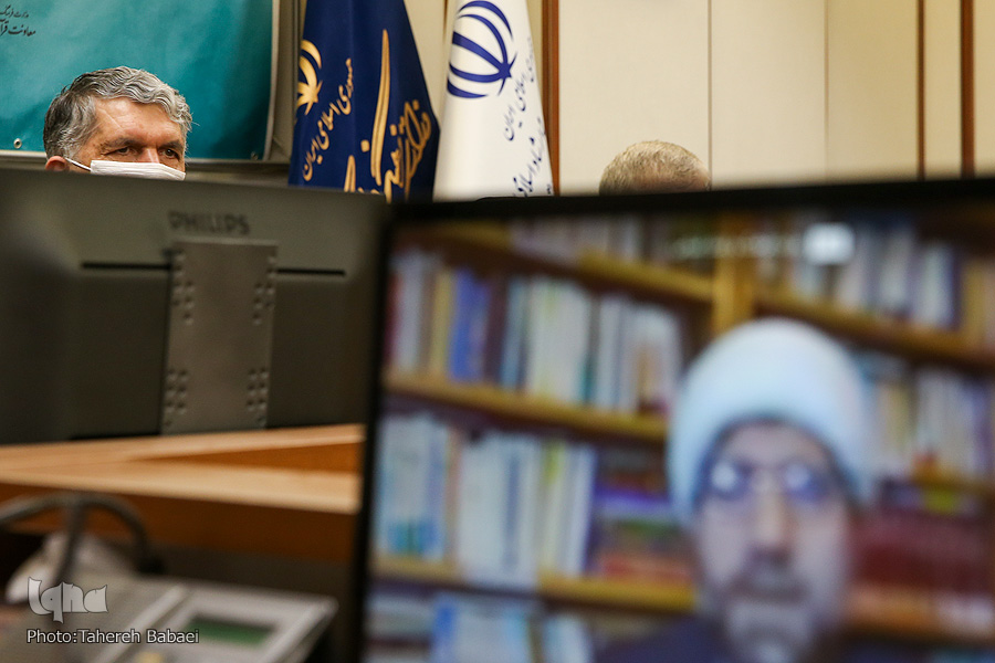 آغاز به کار نخستین نمایشگاه مجازی قرآن / تجربهای که زیست کرونایی تحمیل کرد آغاز به کار نخستین نمایشگاه مجازی قرآن / تجربهای که زیست کرونایی تحمیل کرد