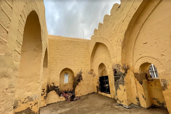 مسجدی بدون سقف در عربستان؛ یادآور نخستین بیعت در صدر اسلام +عکس