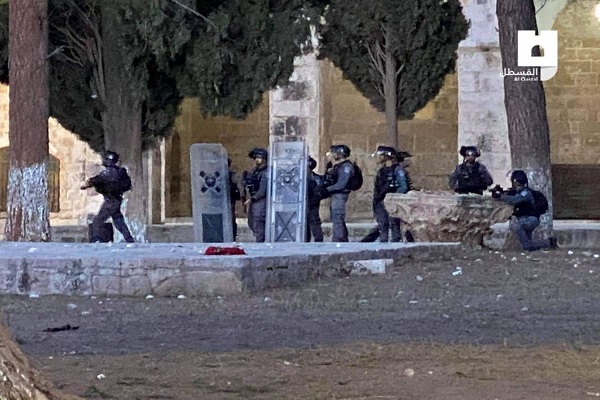 ادامه حملات اسرائیل به غزه و شلیک صدها راکت به قلب شهرک&zwnj;های صهیونیست&zwnj;نشین