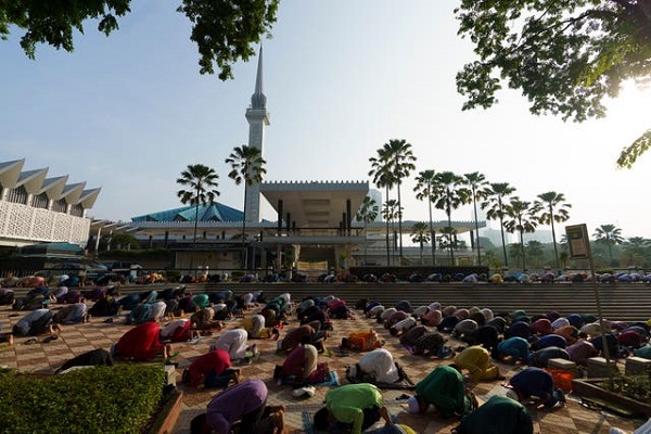 عید فطر در جهان + عکس عید فطر در جهان + عکس