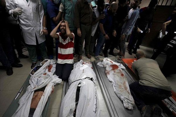 رژیم صهیونیستی نیمه شب گذشته در 100 نوبت غزه را بمباران کرد/ حماس فراتر از تل‌آویو را هدف گرفت