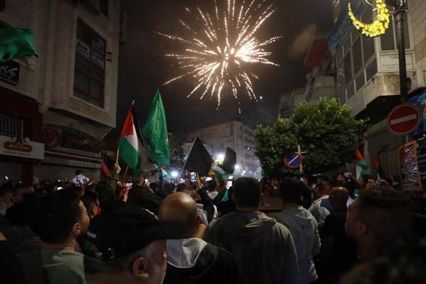 شادی مردم غزه بعد از برقراری آتش بس + تصاویر / آماده