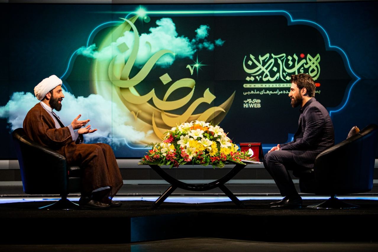 گاهی ما هیئتی‌ها خودی‌ها را بیشتر می‌زنیم/اگر ائمه امروز بودند از فضای مجازی برای انتقال معارف استفاده می‌کردند