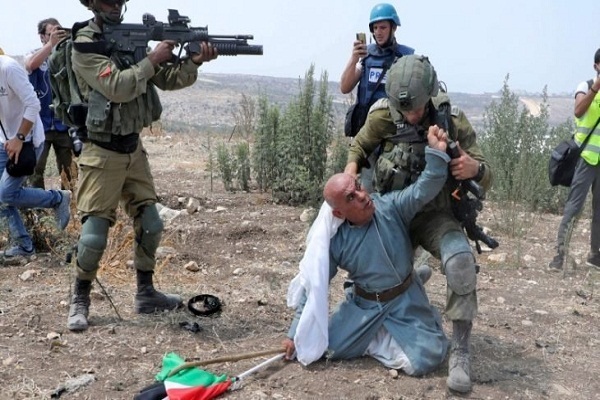 تحصن فلسطینیان روز‌ه‌دار در دفاع از مسجدالاقصی