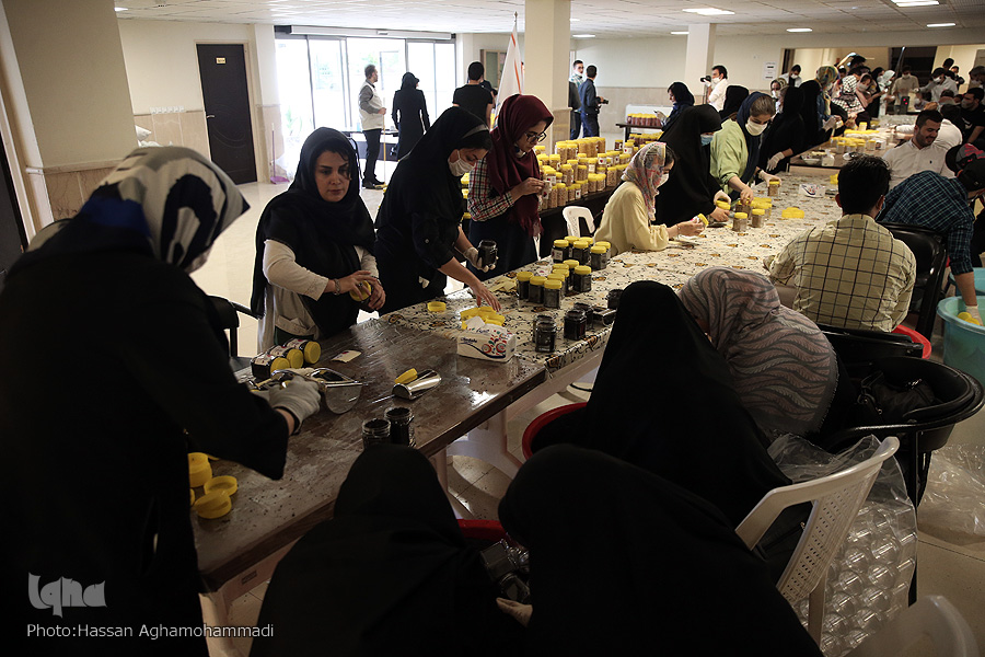 28 هزار نفر میهمان سفره گسترده هم نمک/ دنبال&zwnj;کنندگانی به دنبال کار خیر