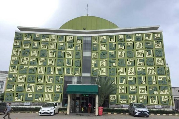 مسجد &laquo;اسماء الحسنی&raquo;؛ جاذبه&zwnj;ای مزین به 99 نام خداوند در اندونزی + عکس