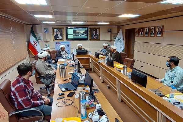 توسعه مخاطب قرآنی به واسطه جلسات خانگی طرح نورالثقلین