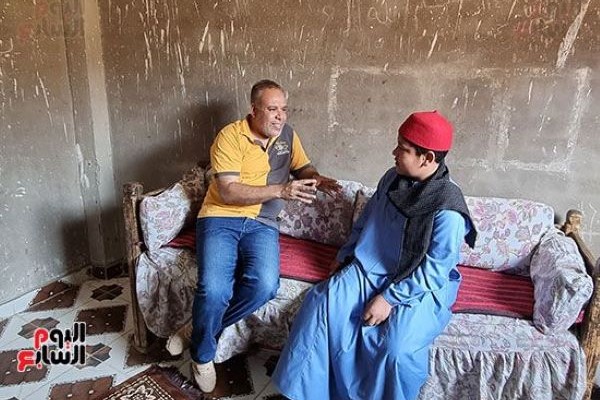 کودک قاری مصری که بزرگترین قاریان این کشور را به چالش می‌کشد + عکس