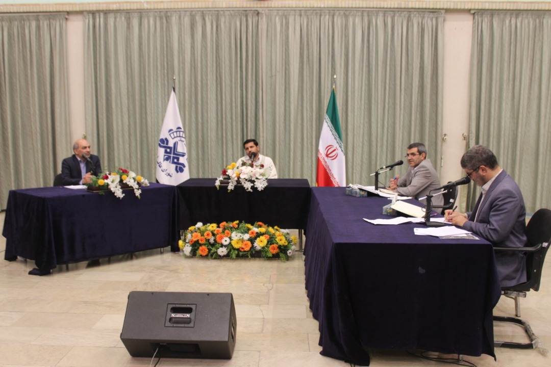 قاری قرآن عاشق مردم است