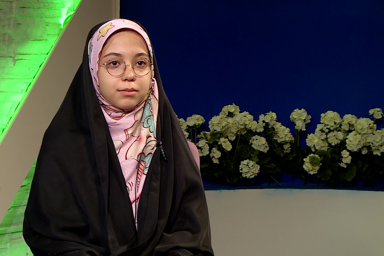 حافظ نوجوان از شیرینی مسیر سخت حفظ می‌گوید/ برنامه روزانه یک حافظ موفق