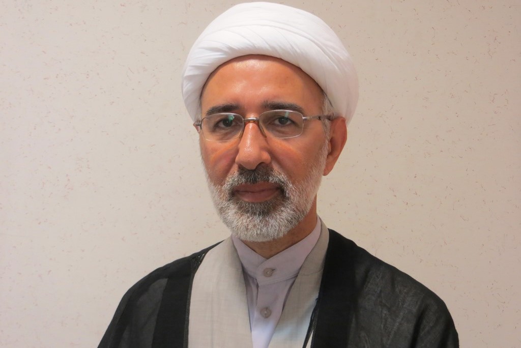 موانع ورود نویسندگان به خلق داستان کرامات رضوی