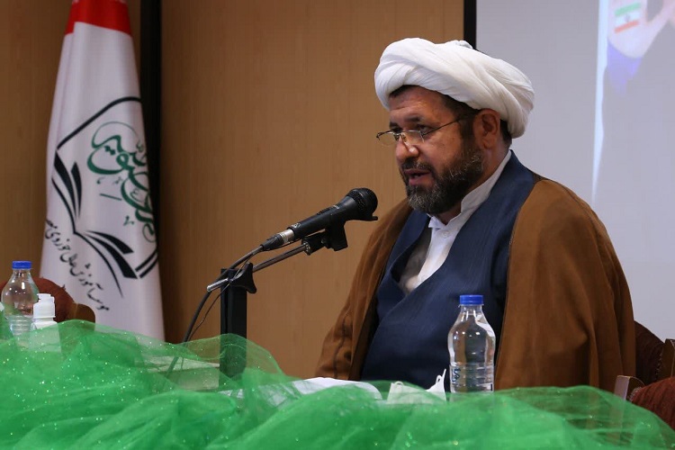 پژوهشگر باید امانتدار، باصداقت و شجاع باشد