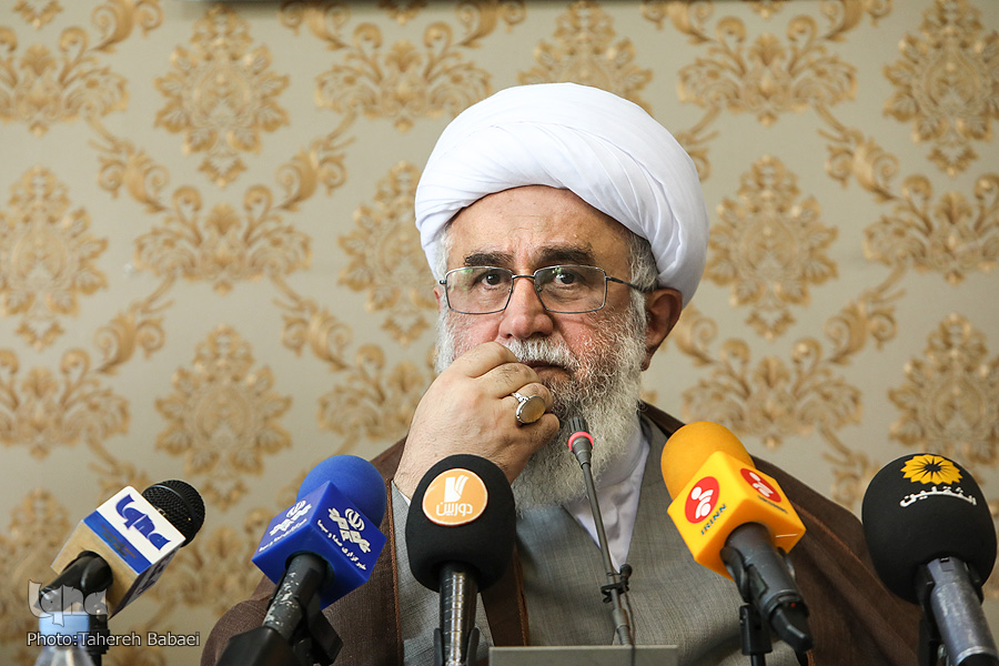 تأثیرگذاری مرکز اسلامی هامبورگ مرهون خلوص نیت بانیان آن است تأثیرگذاری مرکز اسلامی هامبورگ مرهون خلوص نیت بانیان آن است