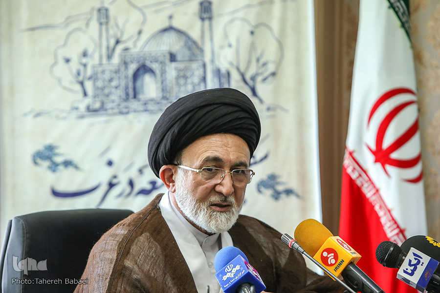 تأثیرگذاری مرکز اسلامی هامبورگ مرهون خلوص نیت بانیان آن است تأثیرگذاری مرکز اسلامی هامبورگ مرهون خلوص نیت بانیان آن است